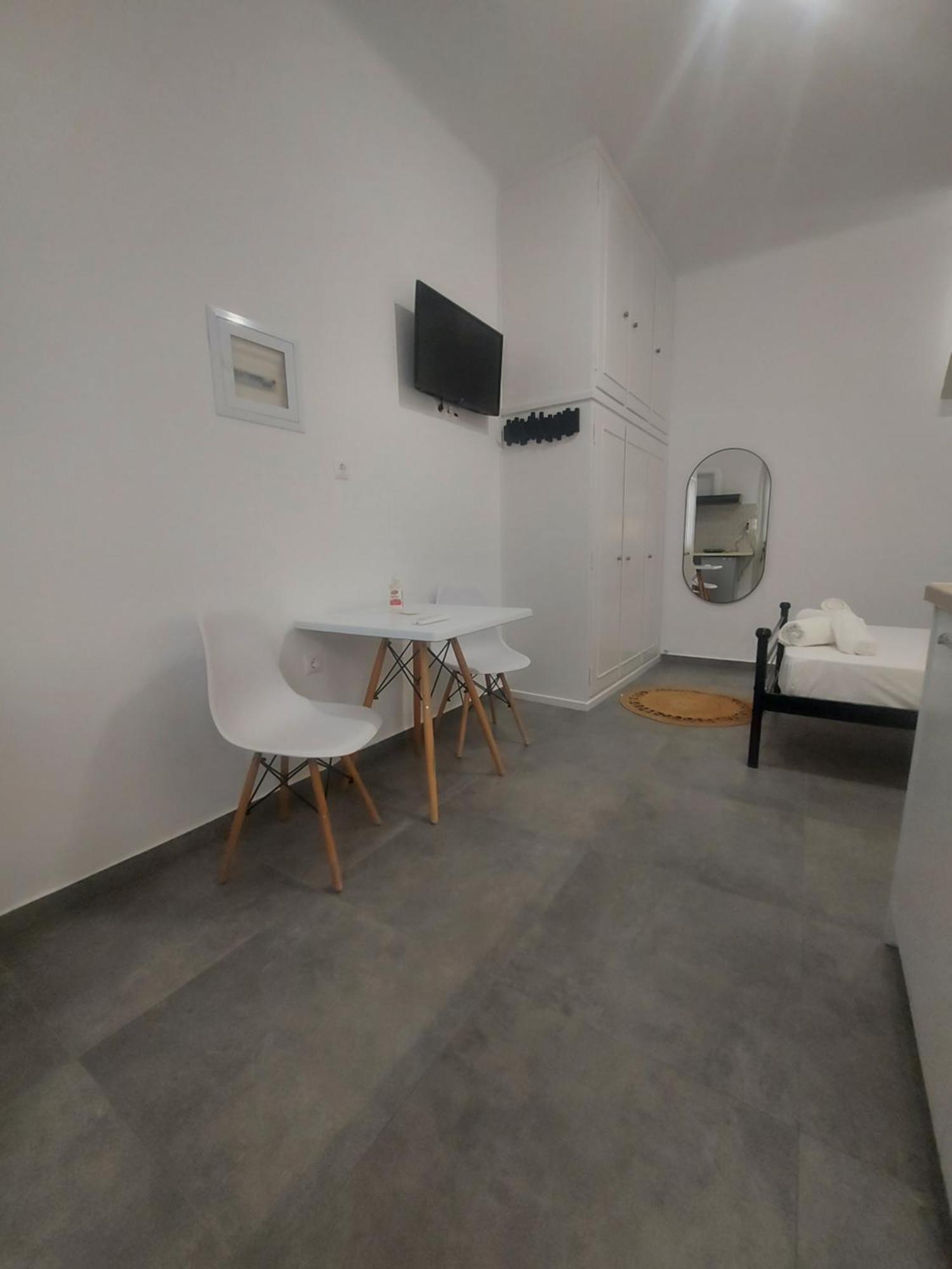 Anemela Studio Basic Naxos City Luaran gambar